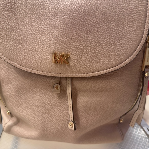 Michael Kors\' Evie backpack in Soft Pink main image 5